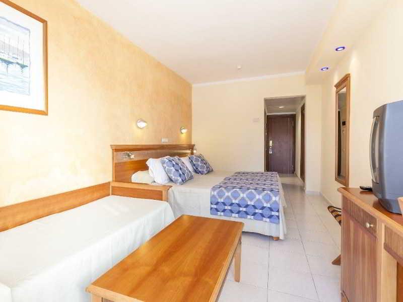 Sirenis Hotel Club Siesta Santa Eularia des Riu Exterior foto