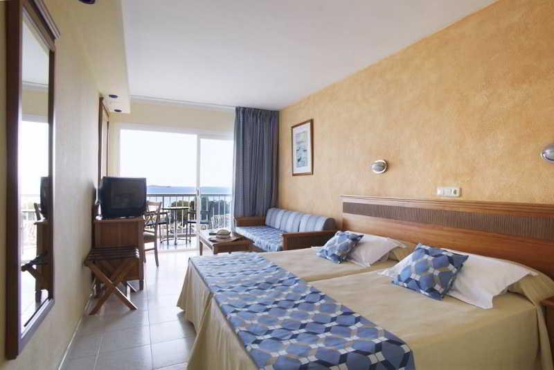 Sirenis Hotel Club Siesta Santa Eularia des Riu Exterior foto