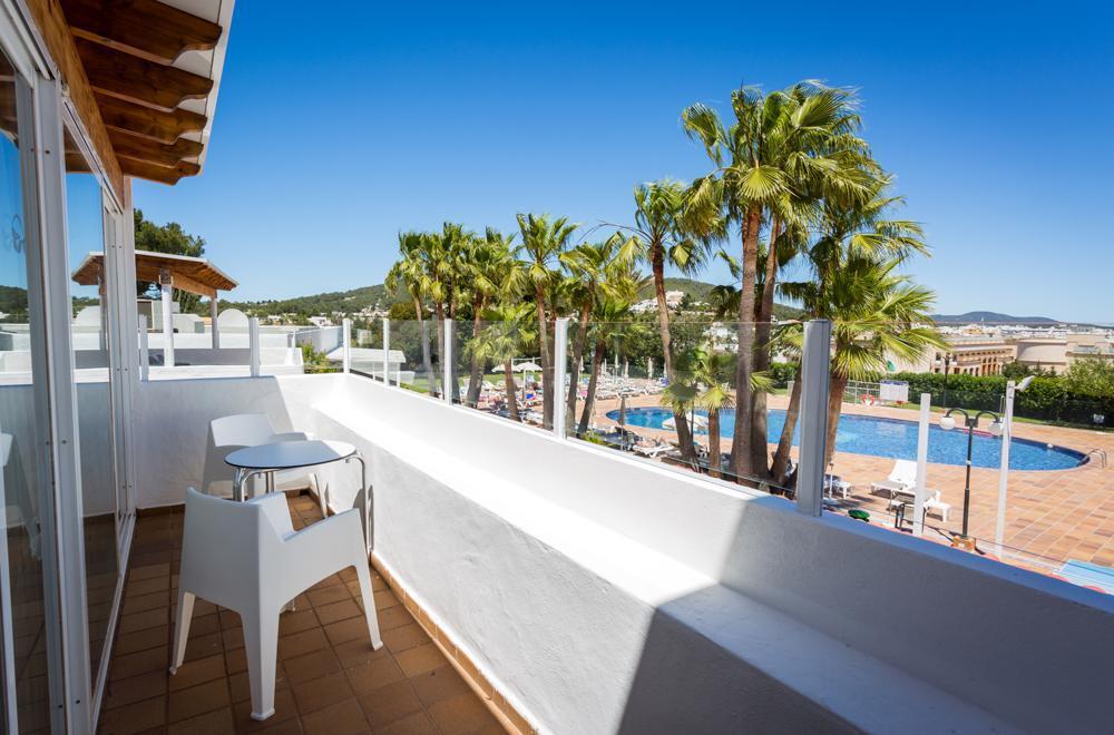 Sirenis Hotel Club Siesta Santa Eularia des Riu Interior foto