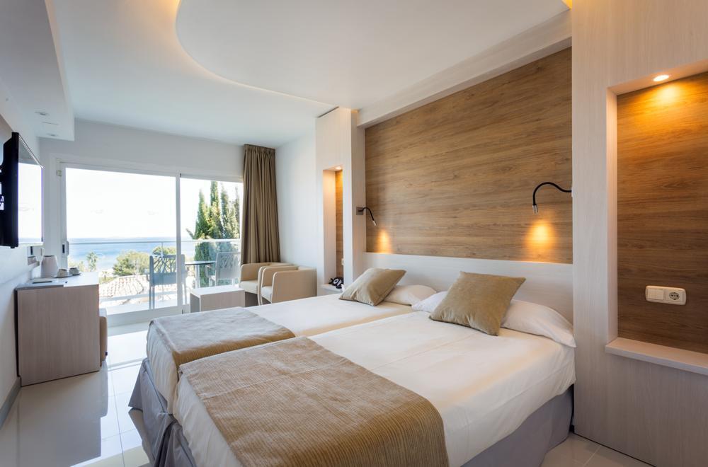 Sirenis Hotel Club Siesta Santa Eularia des Riu Cameră foto